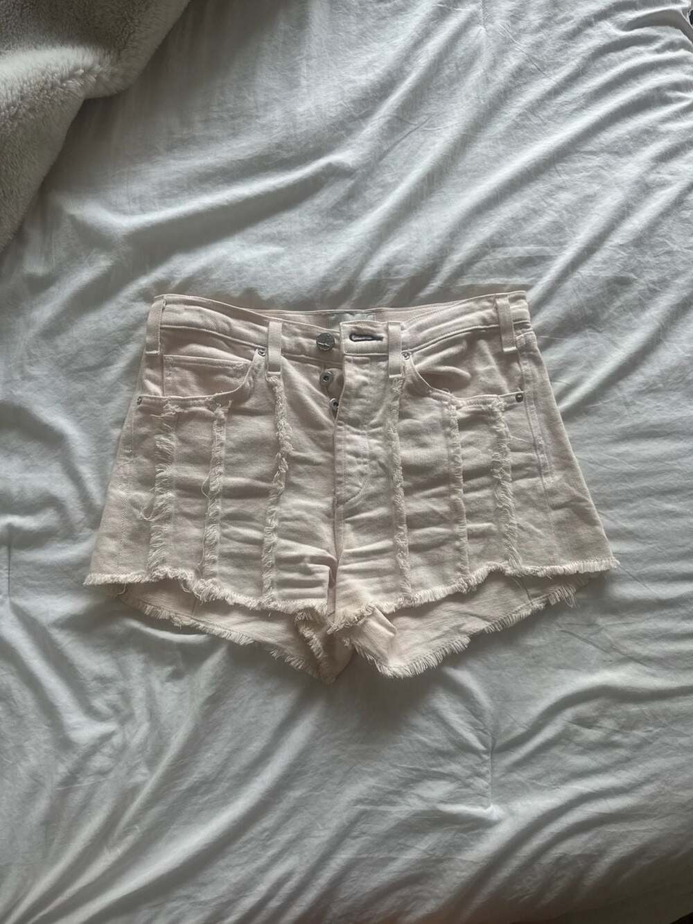 McGuire Denim Distressed Frayed Raw Hem Shorts in Cream Size 26